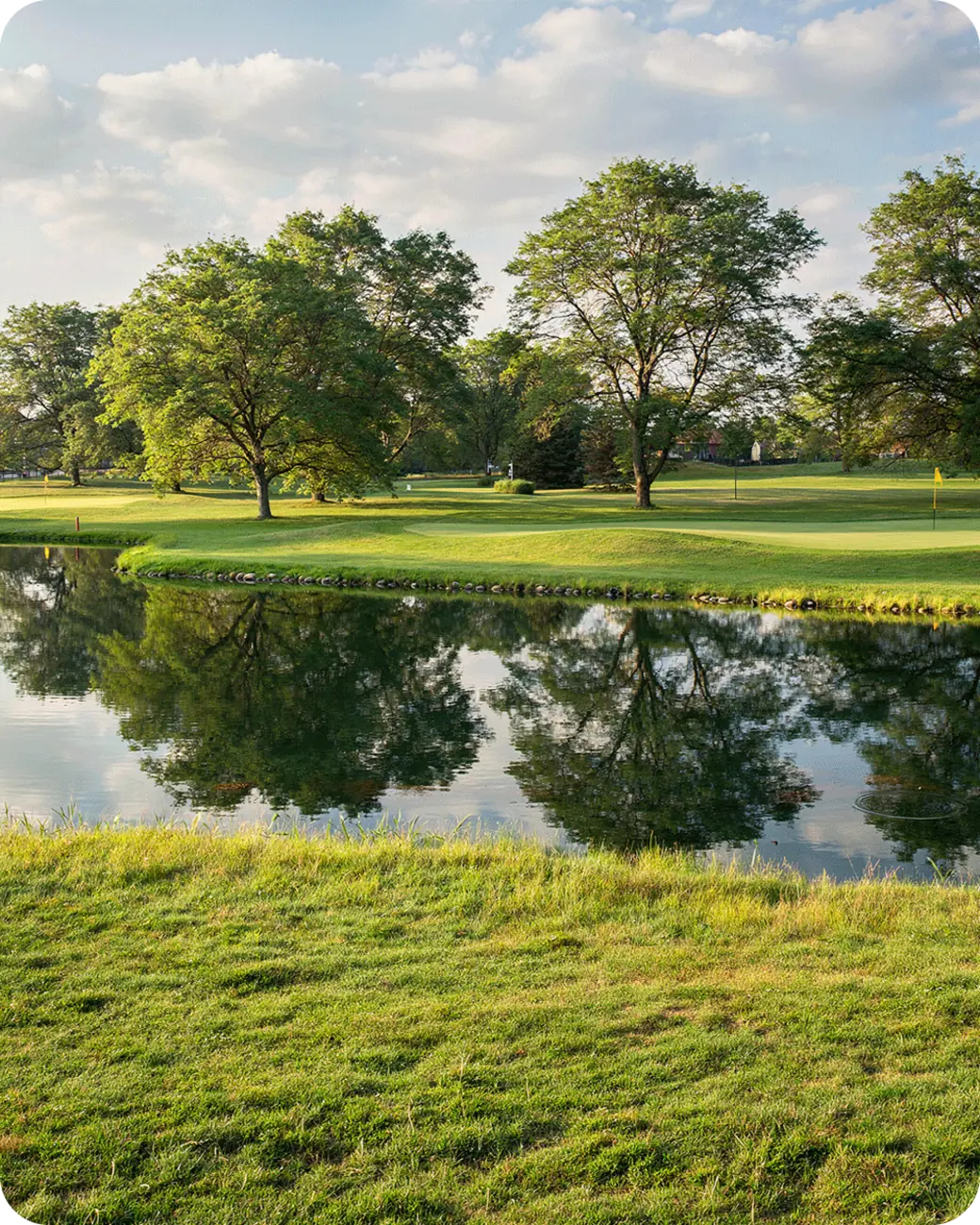 Zigfield Troy golf course reflected in a pond